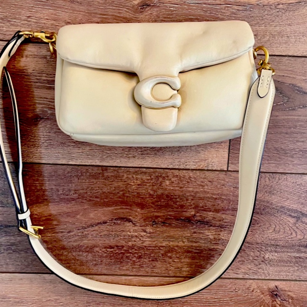 COACH Pillow Tabby 26 Shoulder Bag